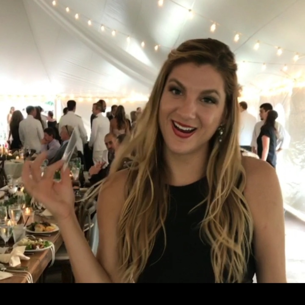 Meet your Posher, Victoria